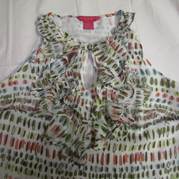 Sunny Leigh Ruffle Blouse - Picture 5 of 5